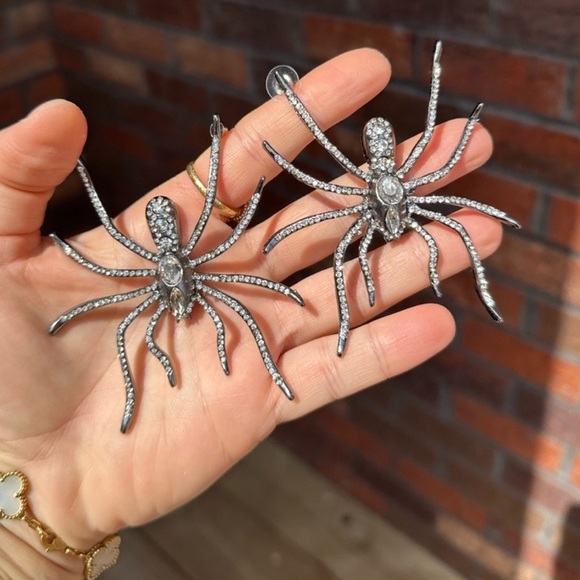 ZARA SPIDER RHINESTONE EARRINGS - Picture 4 of 9